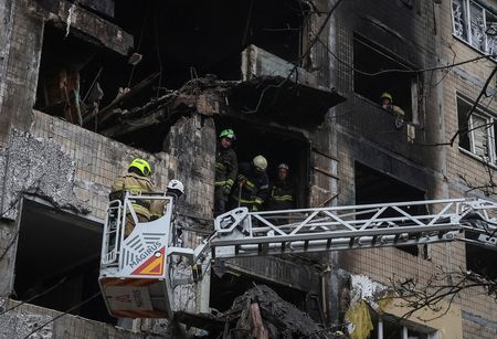 tagreuters.com2025binary_LYNXNPEL8R088-VIEWIMAGE