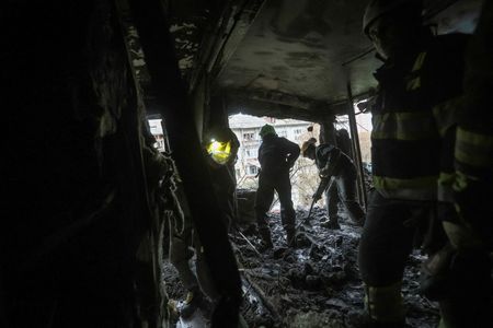 tagreuters.com2025binary_LYNXNPEL8R089-VIEWIMAGE