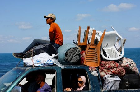 tagreuters.com2025binary_LYNXNPEL8S0FD-VIEWIMAGE