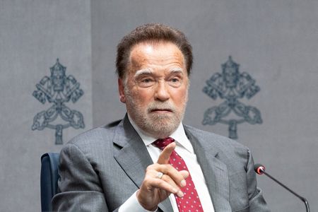 tagreuters.com2025binary_LYNXNPEL8T0P0-VIEWIMAGE