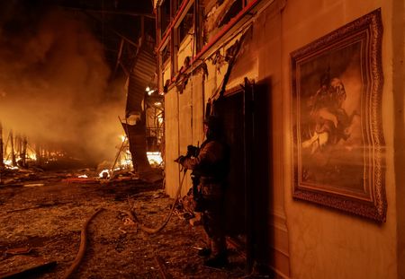 tagreuters.com2025binary_LYNXNPEL901BP-VIEWIMAGE