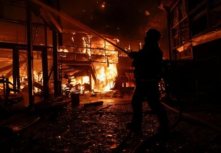 tagreuters.com2025binary_LYNXNPEL901BS-VIEWIMAGE