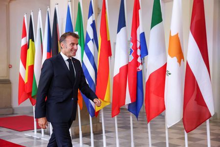 tagreuters.com2025binary_LYNXNPEL901R6-VIEWIMAGE