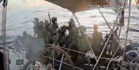 tagreuters.com2025binary_LYNXNPEL9103G-VIEWIMAGE