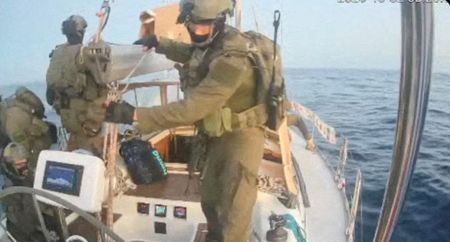 tagreuters.com2025binary_LYNXNPEL9103I-VIEWIMAGE