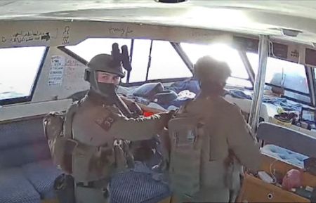 tagreuters.com2025binary_LYNXNPEL91047-VIEWIMAGE