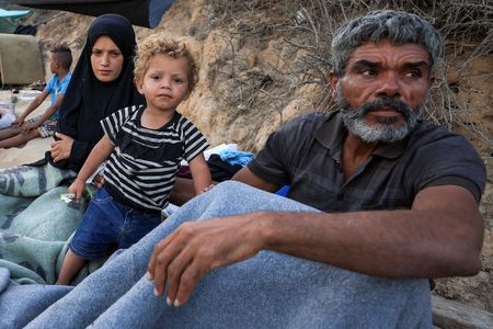 tagreuters.com2025binary_LYNXNPEL91082-VIEWIMAGE