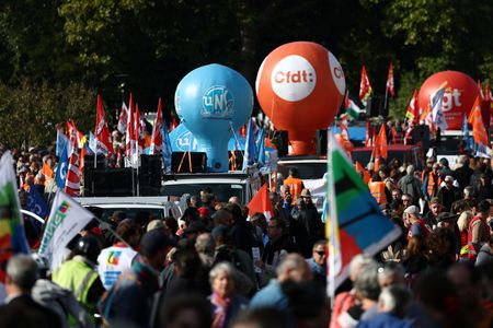 tagreuters.com2025binary_LYNXNPEL910D7-VIEWIMAGE