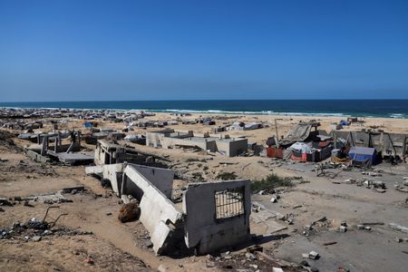 tagreuters.com2025binary_LYNXNPEL910IO-VIEWIMAGE