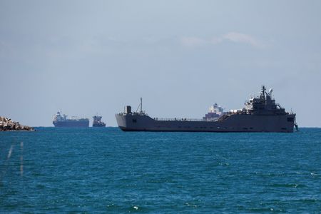 tagreuters.com2025binary_LYNXNPEL910SN-VIEWIMAGE