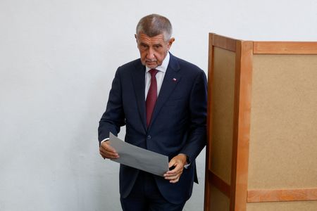 tagreuters.com2025binary_LYNXNPEL920HX-VIEWIMAGE