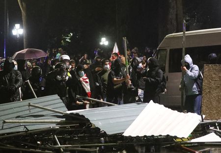 tagreuters.com2025binary_LYNXNPEL930BF-VIEWIMAGE