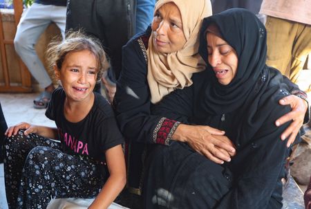 tagreuters.com2025binary_LYNXNPEL9406T-VIEWIMAGE