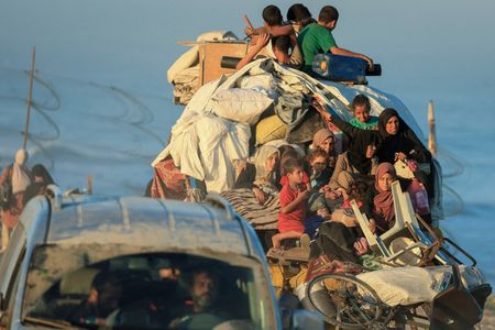 tagreuters.com2025binary_LYNXNPEL950E6-VIEWIMAGE