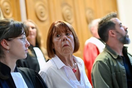 tagreuters.com2025binary_LYNXNPEL960KB-VIEWIMAGE