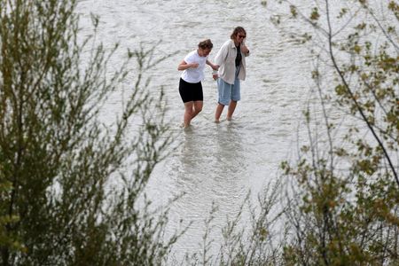 tagreuters.com2025binary_LYNXNPEL970CI-VIEWIMAGE