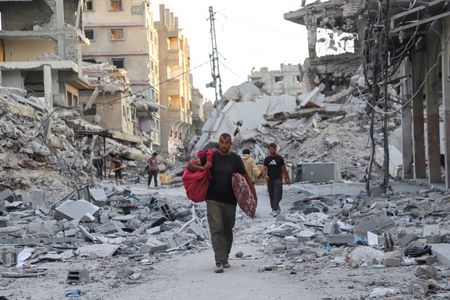 tagreuters.com2025binary_LYNXNPEL9B04M-VIEWIMAGE