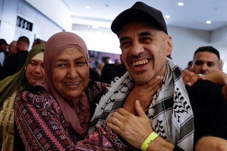 tagreuters.com2025binary_LYNXNPEL9C0IS-VIEWIMAGE