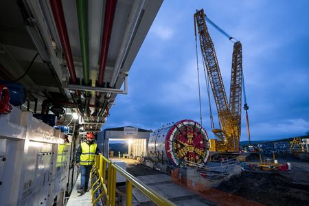 tagreuters.com2025binary_LYNXNPEL9D0A7-VIEWIMAGE