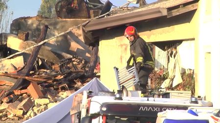 tagreuters.com2025binary_LYNXNPEL9D0IQ-VIEWIMAGE