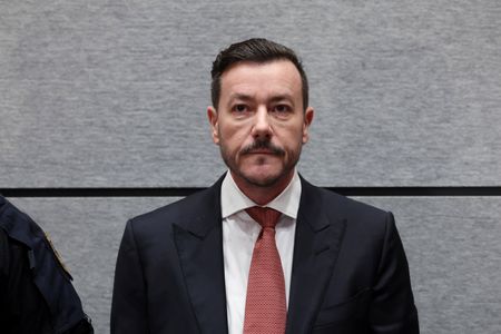 tagreuters.com2025binary_LYNXNPEL9E0CU-VIEWIMAGE