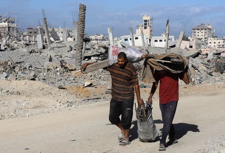 tagreuters.com2025binary_LYNXNPEL9E0G7-VIEWIMAGE