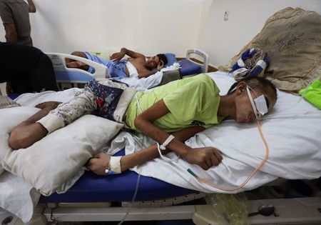 tagreuters.com2025binary_LYNXNPEL9F0E7-VIEWIMAGE