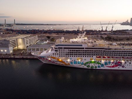 tagreuters.com2022binary_LYNXMPEI05018-VIEWIMAGE