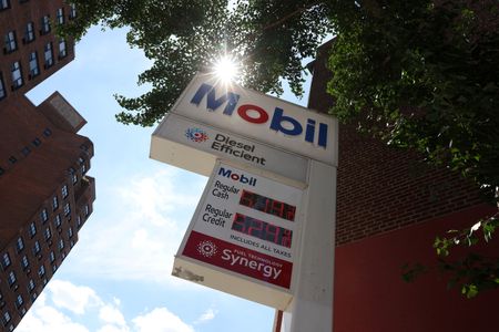 tagreuters.com2022binary_LYNXMPEI7H0OP-VIEWIMAGE