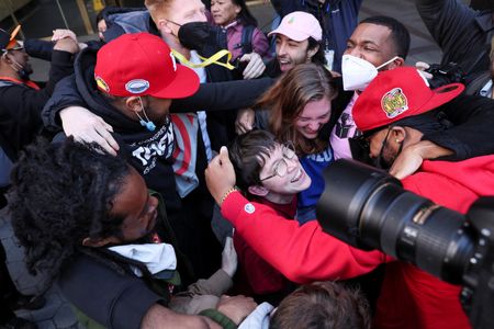 tagreuters.com2022binary_LYNXNPEI30288-VIEWIMAGE