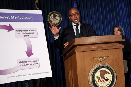 tagreuters.com2024binary_LYNXMPEK470RP-VIEWIMAGE