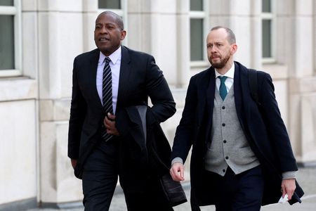 tagreuters.com2024binary_LYNXMPEKBF0WN-VIEWIMAGE