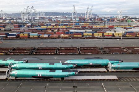 tagreuters.com2024binary_LYNXNPEKB40YW-VIEWIMAGE