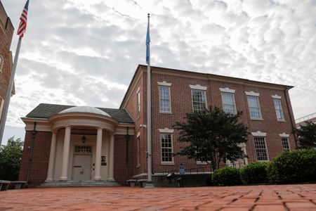 tagreuters.com2025binary_LYNXMPEL130ZA-VIEWIMAGE