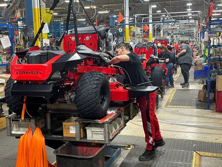 tagreuters.com2025binary_LYNXMPEL2A0EX-VIEWIMAGE