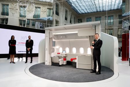 tagreuters.com2025binary_LYNXMPEL2H0OM-VIEWIMAGE