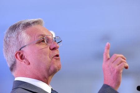 tagreuters.com2025binary_LYNXMPEL3D0T3-VIEWIMAGE