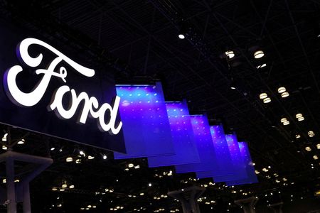 tagreuters.com2025binary_LYNXMPEL3K0BQ-VIEWIMAGE