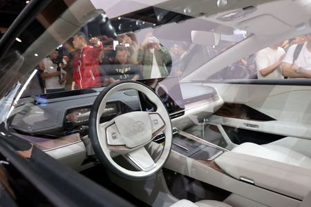 tagreuters.com2025binary_LYNXMPEL3M04F-VIEWIMAGE