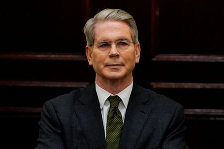 tagreuters.com2025binary_LYNXMPEL3M12Q-VIEWIMAGE