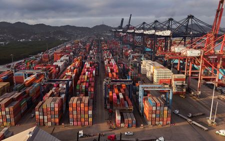 tagreuters.com2025binary_LYNXMPEL3O0G3-VIEWIMAGE