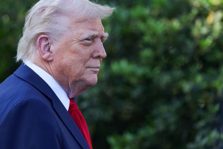 tagreuters.com2025binary_LYNXMPEL3S0Z3-VIEWIMAGE