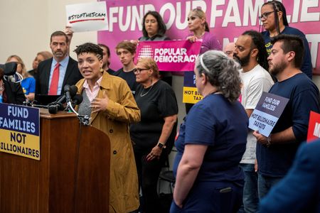 tagreuters.com2025binary_LYNXMPEL4C13Y-VIEWIMAGE