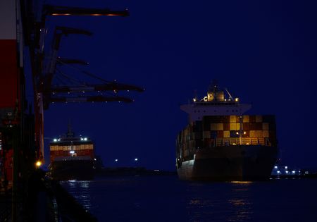 tagreuters.com2025binary_LYNXMPEL4E02T-VIEWIMAGE