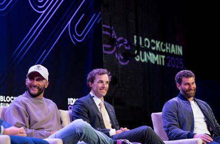 tagreuters.com2025binary_LYNXMPEL4I0FC-VIEWIMAGE