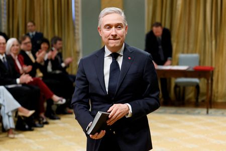 tagreuters.com2025binary_LYNXMPEL4K15A-VIEWIMAGE