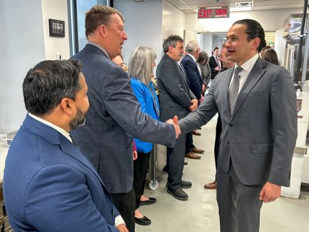 tagreuters.com2025binary_LYNXMPEL580B6-VIEWIMAGE