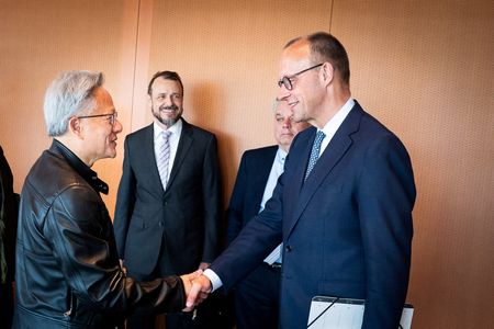 tagreuters.com2025binary_LYNXMPEL5F06F-VIEWIMAGE