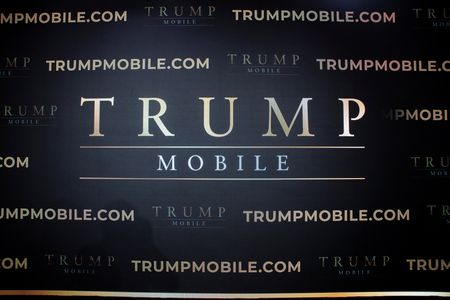 tagreuters.com2025binary_LYNXMPEL5F0M5-VIEWIMAGE