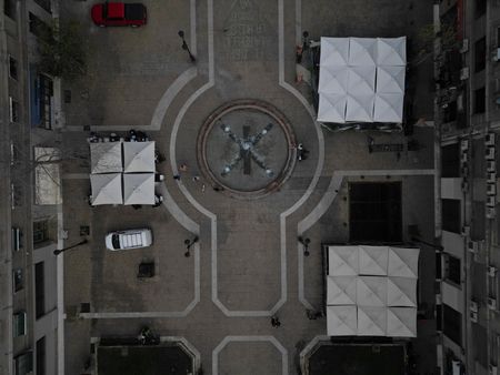 tagreuters.com2025binary_LYNXMPEL5Q0DB-VIEWIMAGE